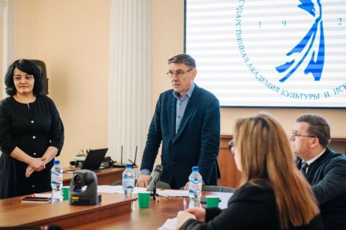 Татарстанцы провели в Луганске семинар для детских школ искусств