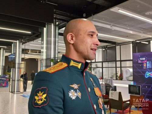 Герой России Расим Баксиков побывал на матче «Мира танков»
