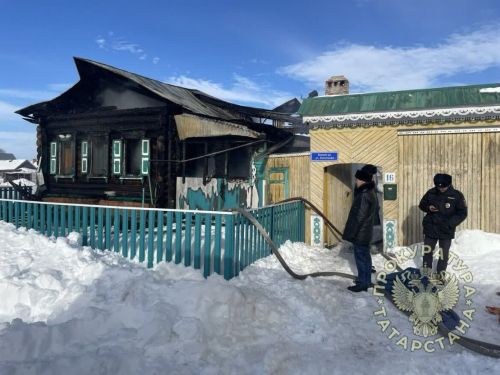 В соседнем с Тетюшами районе на пожаре в частном доме сгорели два человека
