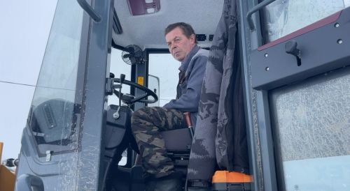 Михаил Абмаев: В Тетюшах на расчистке дорог от снега тружусь пять дней, с утра до вечера