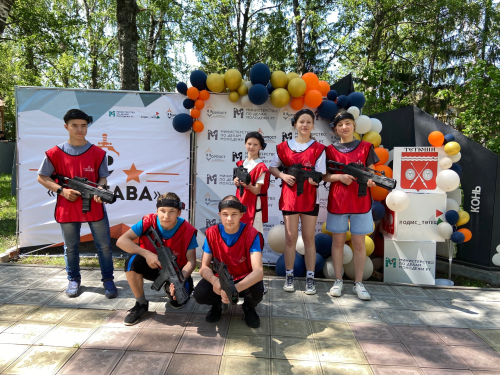 Форпостовцы организовали для юных тетюшан игру «Лазертаг»