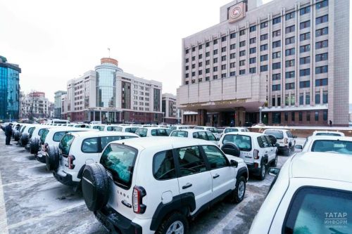 Вручены ключи от Lada Niva Travel главам поселений РТ