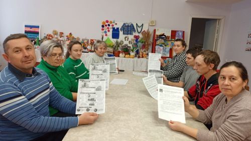С жителями Больших Тархан говорили о действиях при беспилотной атаке