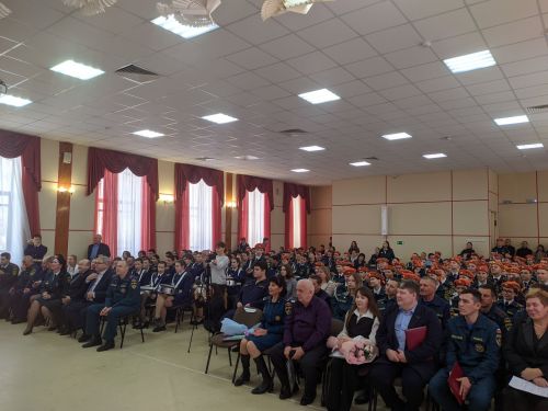 В Тетюшском колледже гражданской защиты прошел концерт, подвященный Дню спасателя