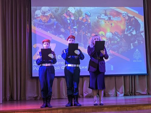 В Тетюшском колледже гражданской защиты прошел концерт, подвященный Дню спасателя