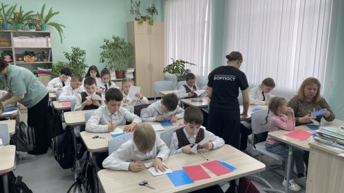 Тетюшские школьники поддержали акцию «Голубь мира – Голубь Победы»