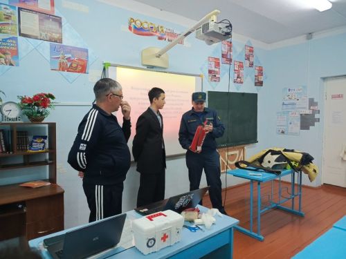 Урок ОБЖ посвятили Победе и Дню пожарной охраны в РТ