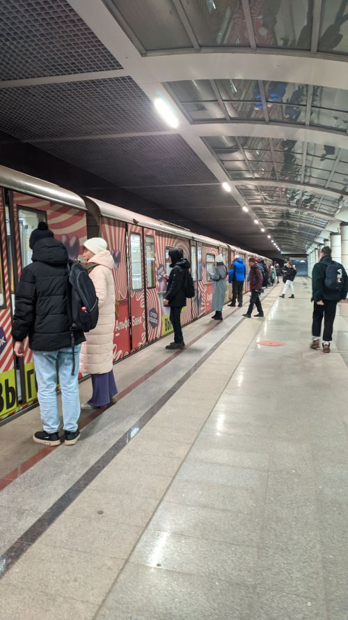 Рекорд пассажиропотока в Казанском метро 9 мая 2025: 211 298 пассажиров