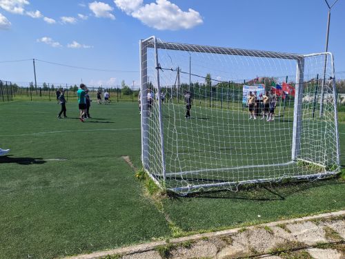 В Тетюшах проходит турнир по мини-футболу памяти Евгения Нагуськина и участников СВО