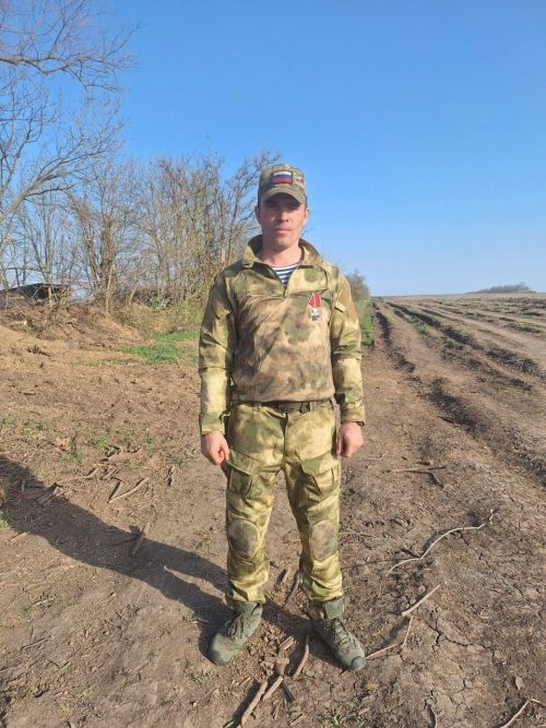 Награжден «Штурмовым крестом»