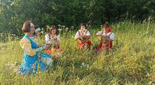В селе Жуково отметили праздник Ивана Купалы на природе
