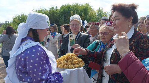 Кече Әтрәч авылында «Милләт җыены» делегатларын каршы алдылар