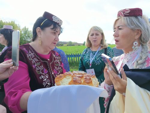 Кече Әтрәч авылында «Милләт җыены» делегатларын каршы алдылар