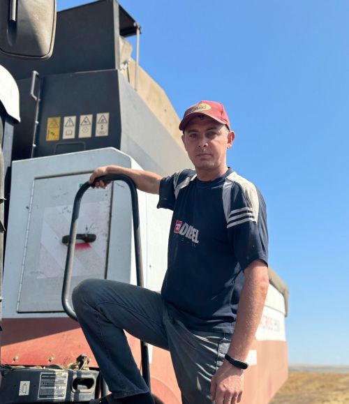 Потомственный механизатор