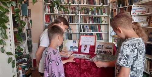 В Большебисяринской библиотеке провели патриотический час