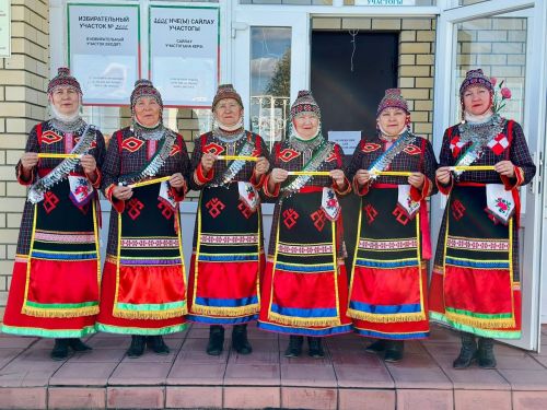 В селах Тетюшского района идет голосование за Раиса РТ