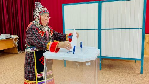 В селах Тетюшского района идет голосование за Раиса РТ