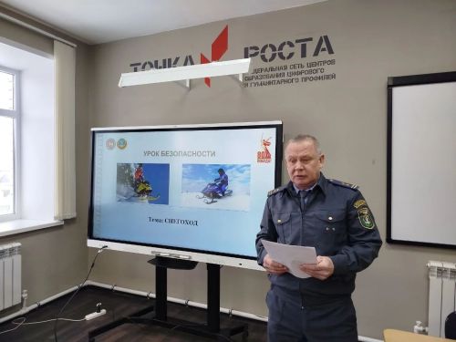 Урок безопасности прошел в Тетюшской кадетской школе