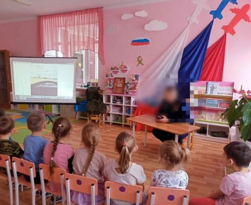 Тетюшские детсадовцы встретились с участником СВО