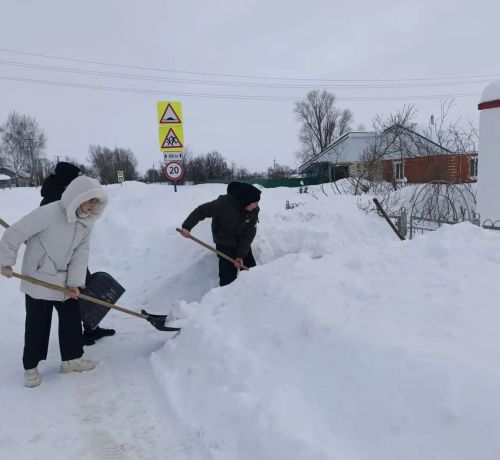 В Тетюшском районе юнармейцы очистили обелиск