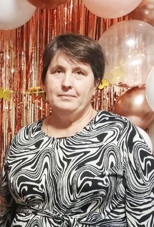 Доставляет почту и на снегоходе