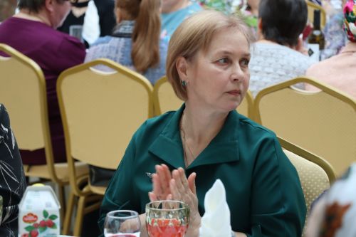 Праздничные поздравления матерям и женам участников СВО в Тетюшах