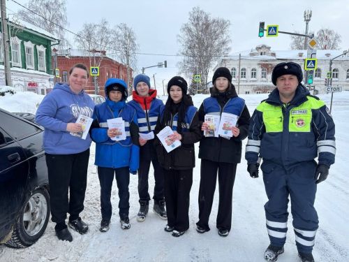 В Тетюшах провели акцию «Весенний свет: за рулем с вниманием!»
