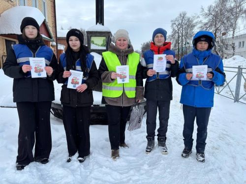 В Тетюшах провели акцию «Весенний свет: за рулем с вниманием!»