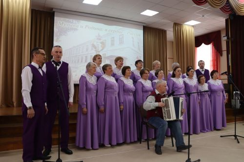 Под звуки «Журавлей»