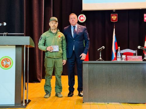 За мужество и героизм: тетюшанин награждён медалью Жукова