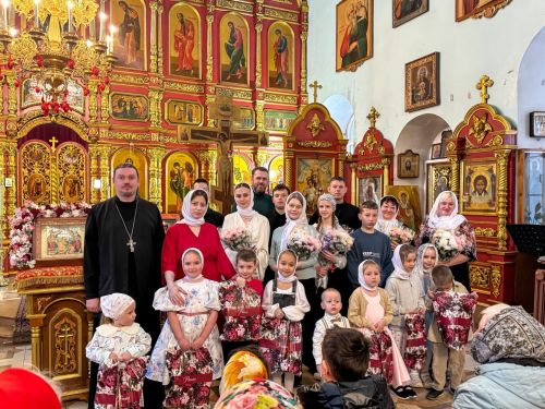 Праздничный пасхальный концерт в Троицком соборе