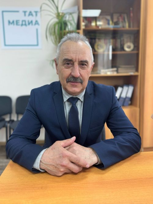 Помогает педагогический стаж