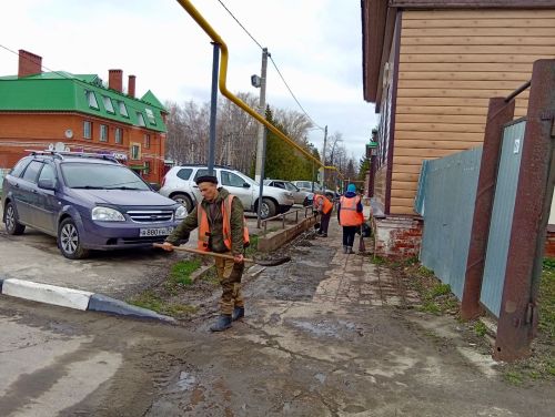 Работники ООО «Тетюшское» — за чистоту и порядок в городе!