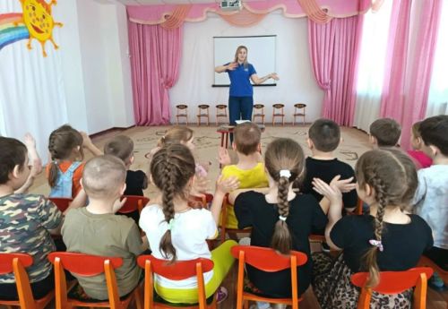 Безопасные каникулы вместе с «Рябинушкой»