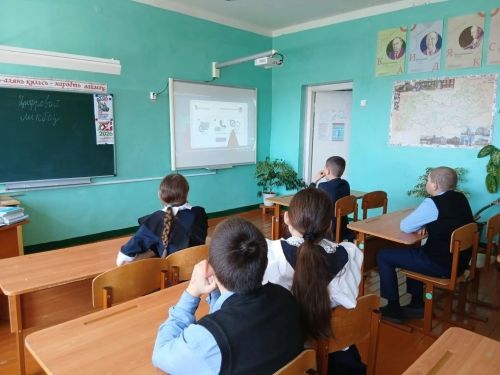 Для учащихся Киртелинской школы проведен урок цифровой грамотности