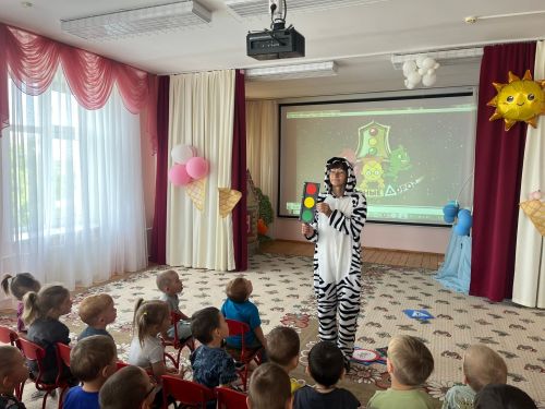 В Тетюшах в детсаду «Колосок» провели урок безопасности для дошкольников