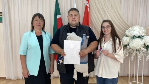 В Тетюшском районе в День России родился малыш