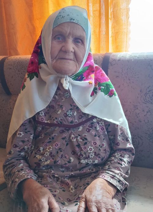 Трудилась наравне со взрослыми