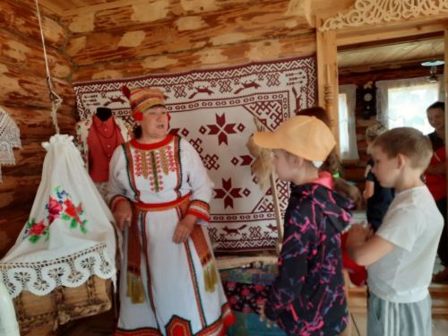 Кильдюшевские ребята посетили музей мордовской культуры