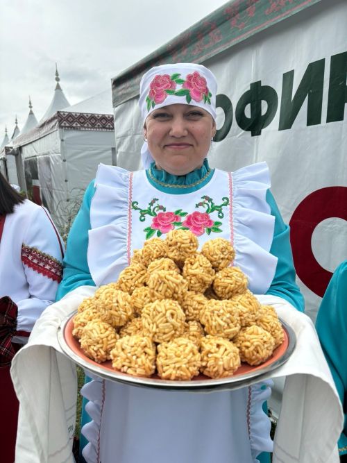Тәтештә халык бәйрәме узды