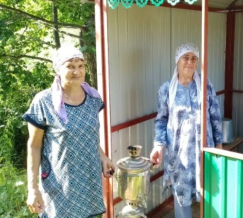 В Нижних Тарханах организовали «Посиделки за самоваром»