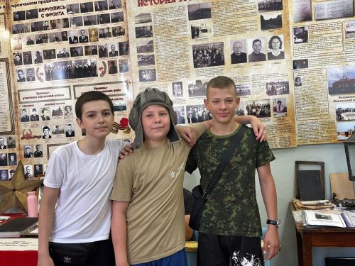 Кадеты из Казани познакомились с историей села Урюм: экскурсия в музей мордовской культуры