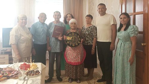 В Тетюшском районе поздравили жителя села Байрашево с 80‑летием