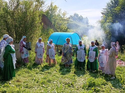 Келәштә «Шифалы үләннәр җыю» йоласы үткәрелгән