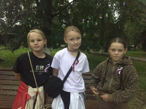 В Тетюшах прошла патриотическая акция «Цвета Родины» ко Дню флага России