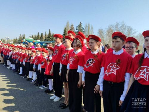 20 юнармейцев представляют республику на сборах «Гвардеец»