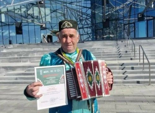 Байраш авылы гармунчысы «УЙНАГЫЗ, ГАРМУННАР!» фестивалендә катнашты
