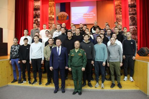 Тәтештә Хәрби хезмәткә чакырылучылар көне үтте