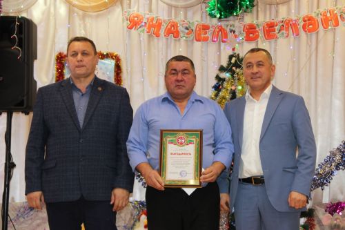 Тәтеш районының "Нур" агрофирмасында җитештерү эшчәнлегенә йомгак ясадылар