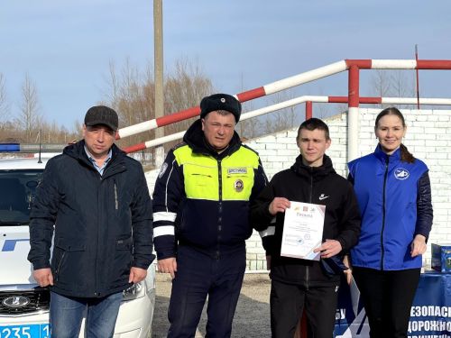 В Тетюшах состоялся районный конкурс по автомногоборью среди юношей Тетюшского района.